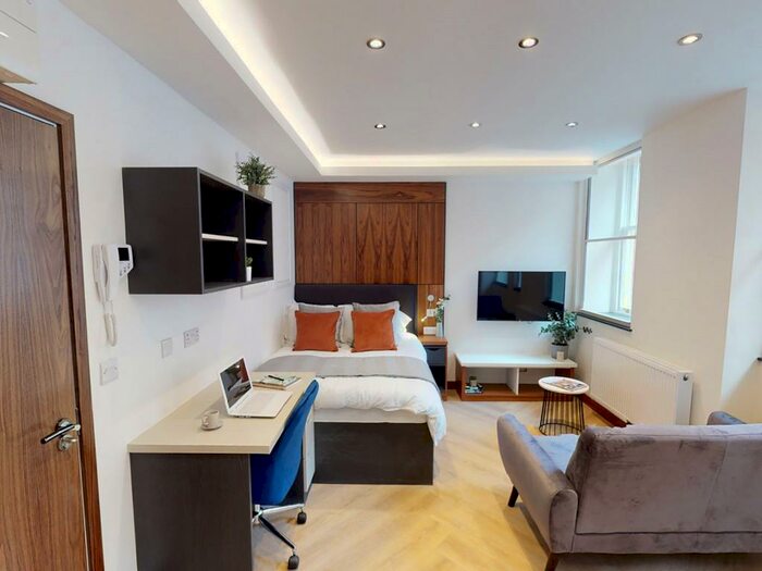 Studio To Rent In Minshull Street, Manchester, Greater Manchester, M1