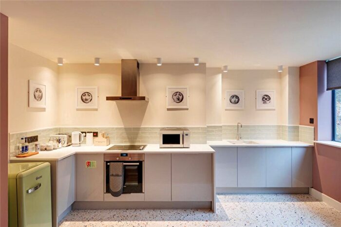 1 Bedroom Apartment To Rent In Southernhay East, Exeter, Devon, EX1