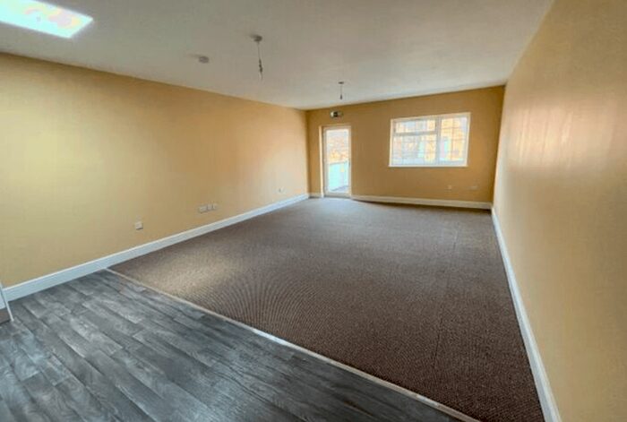 1 Bedroom Studio To Rent In Chipstead Valley Road, Coulsdon, CR5