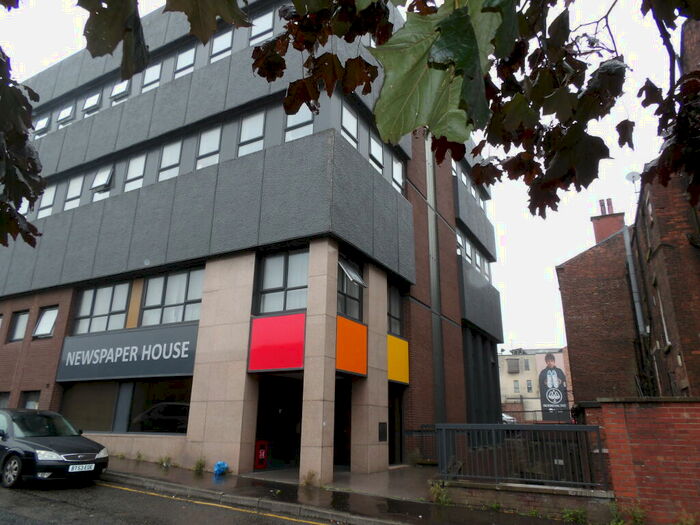 Apartment To Rent In Newspaper House, BB1