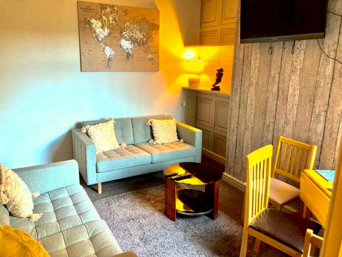 4 Bedroom Terraced House To Rent In Ashfields New Road, Newcastle Under Lyme, ST5