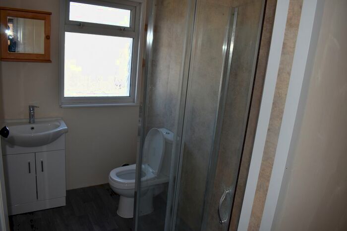 2 Bedroom Flat To Rent In Church Street, St Peters, CT10