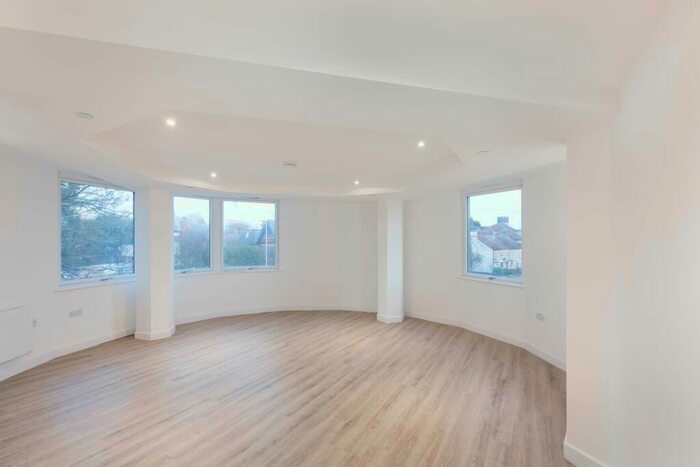 2 Bedroom Flat To Rent In Broadway, Peterborough, PE1