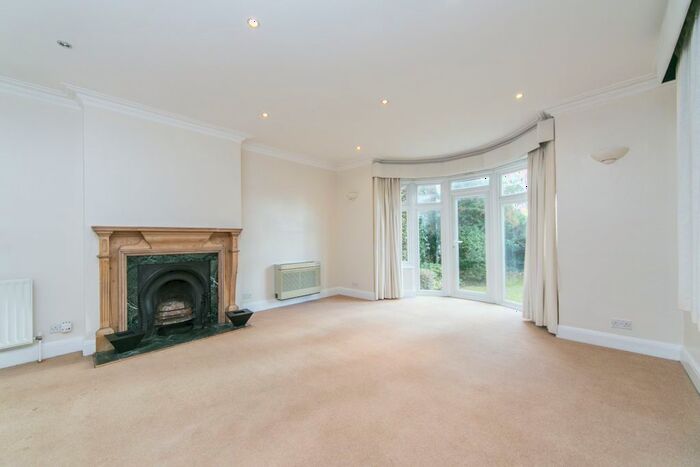 4 Bedroom Property To Rent In Upper Cavendish Avenue, Finchley Central, N3