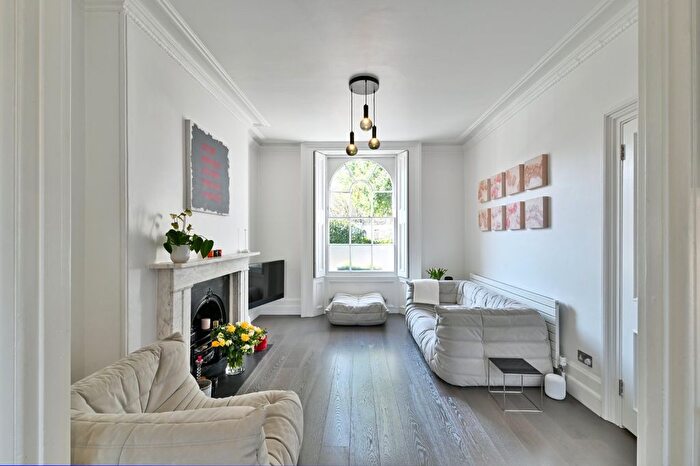 4 Bedroom Terraced House For Sale In Paultons Square, Chelsea, London, SW3