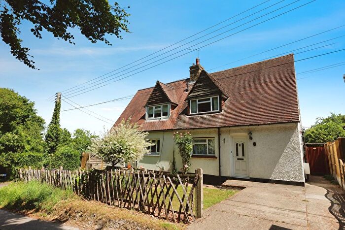 2 Bedroom Semi-Detached House For Sale In Bower Lane, Eynsford, Dartford, Kent, DA4