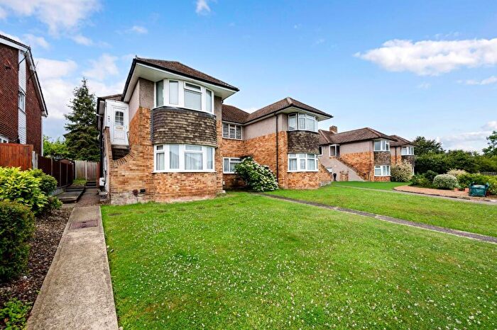 2 Bedroom Maisonette For Sale In Willis Close, Epsom, KT18