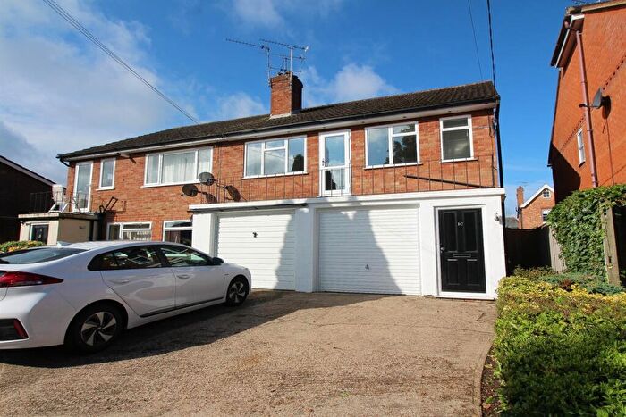 2 Bedroom Flat To Rent In Victoria Road, Marlow, SL7