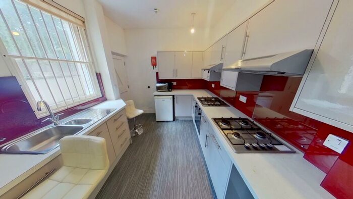 7 Bedroom Semi-Detached House To Rent In Colville Street, Nottingham, NG1