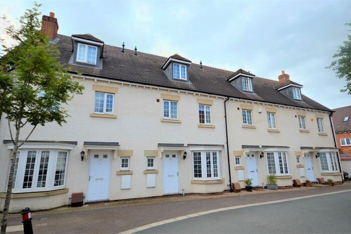 4 Bedroom Terraced House To Rent In Cotts Field, Haddenham, Aylesbury HP17