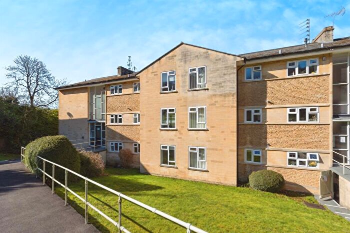2 Bedroom Apartment For Sale In Chatham Park, Bath, BA2