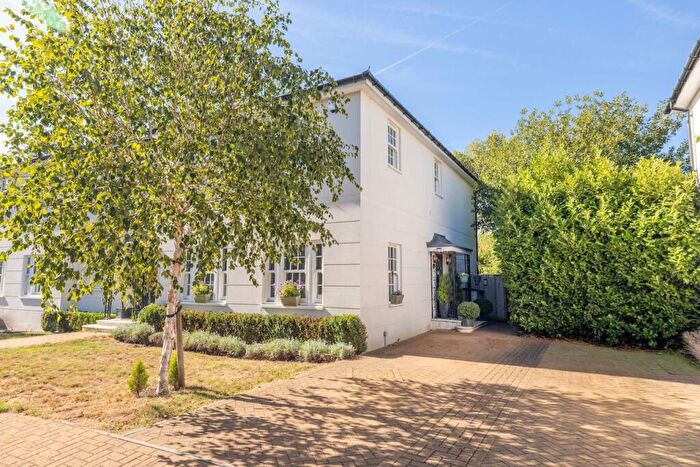 3 Bedroom End Of Terrace House For Sale In Burlington Mews, Datchet, SL3