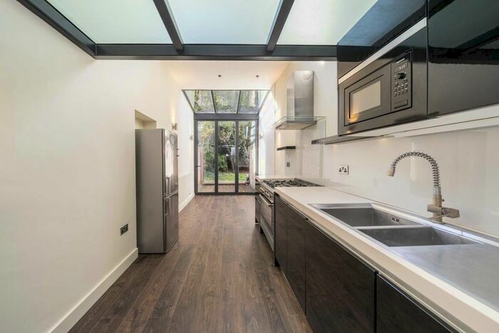 4 Bedroom Terraced House To Rent In Clarendon Road, London, W11