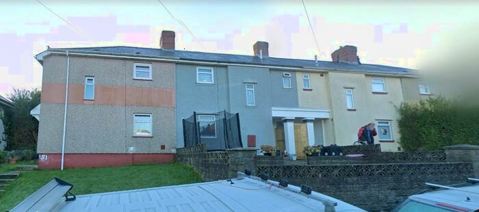23 Bedroom House To Rent In Emlyn Road, Mayhill, Swansea, SA1