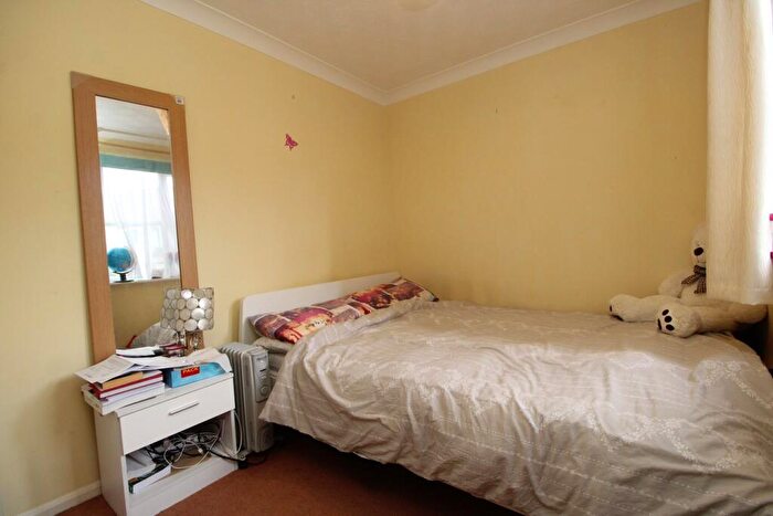1 Bedroom Apartment To Rent In Chagny Close, Letchworth Garden City, SG6