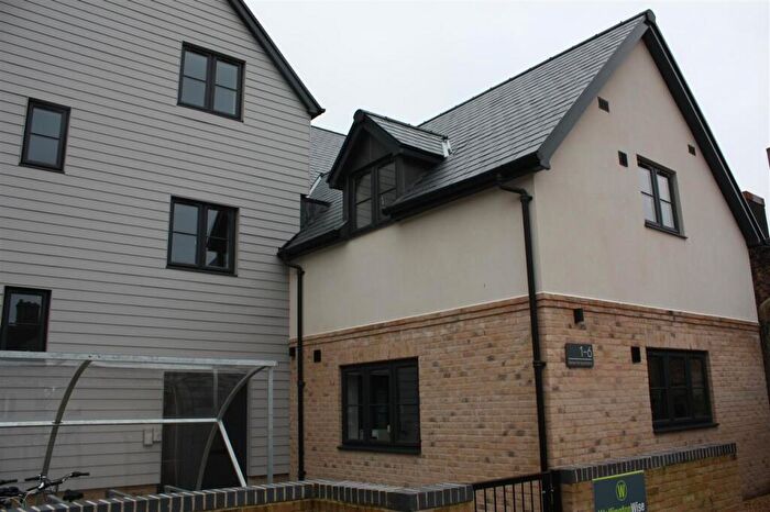 1 Bedroom Flat To Rent In Market Hill, St Ives, PE27