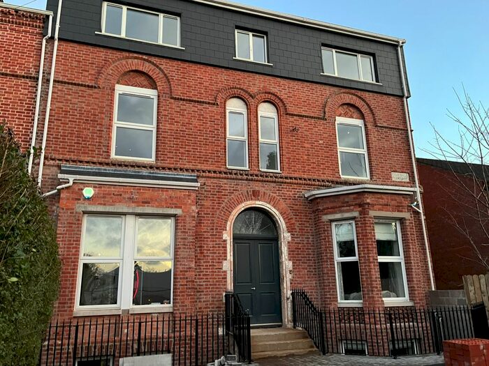 2 Bedroom Flat To Rent In Ravenhill Road, Belfast, BT6