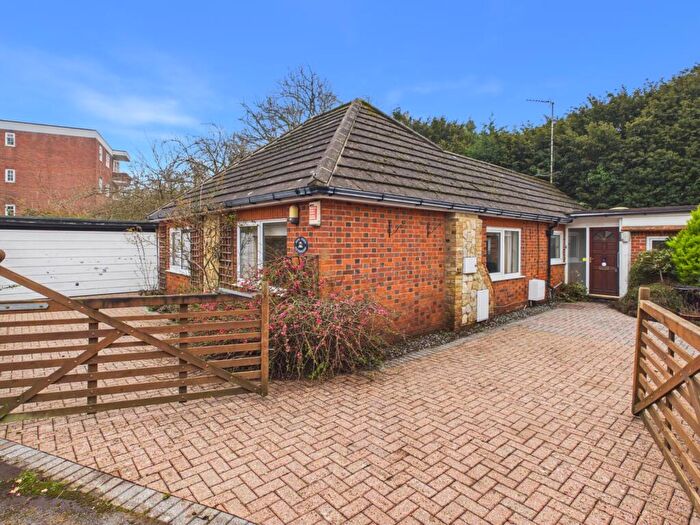 3 Bedroom Bungalow For Sale In Oxford Road, Gerrards Cross, Buckinghamshire, SL9