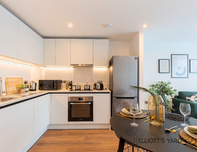 2 Bedroom Apartment To Rent In Gulson Road, Coventry, West Midlands, CV1