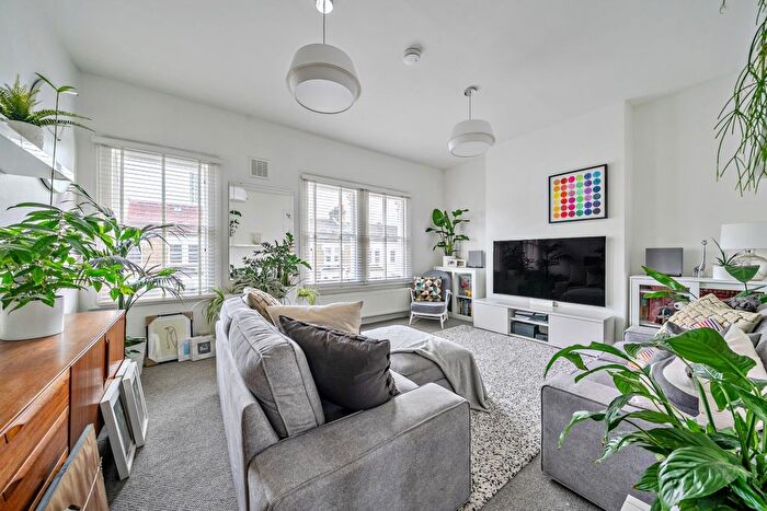 2 Bedroom Flat To Rent In Saltram Crescent, London, W9