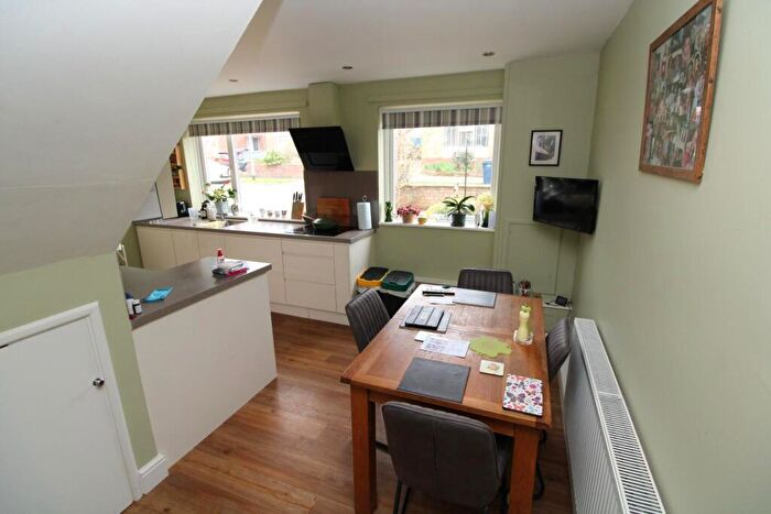 3 Bedroom Semi-Detached House For Sale In Winthrop Road, Bury St. Edmunds, IP33