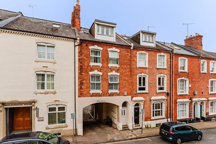 3 Bedroom Apartment For Sale In Hazelwood Road, Northampton, NN1
