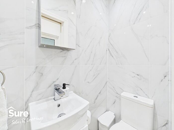 1 Bedroom Semi-Detached House To Rent In Horselers, Hemel Hempstead, Hertfordshire, HP3