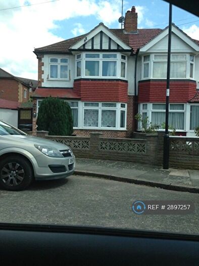 3 Bedroom Semi Detached House To Rent In Hampshire Close, London, N18