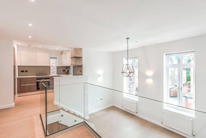 1 Bedroom Flat To Rent In Compayne Gardens, London, NW6