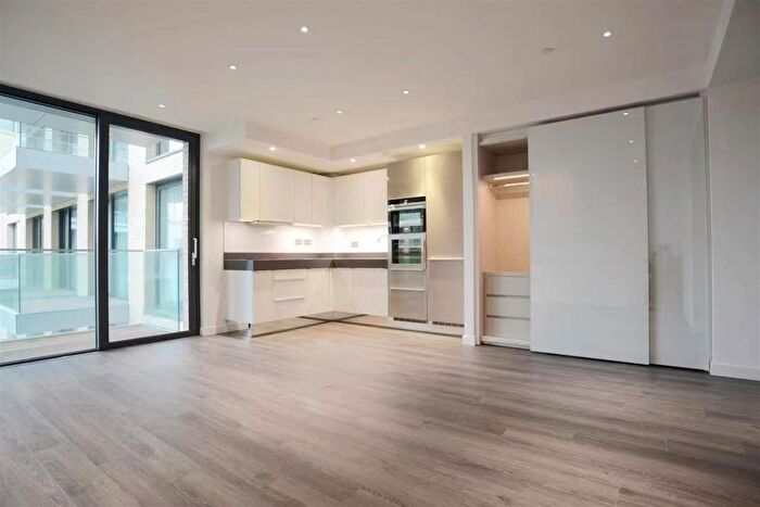 Studio To Rent In Catalina House, Canter Way, E1