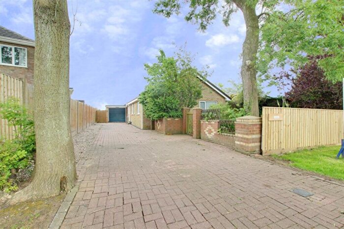 3 Bedroom Detached Bungalow For Sale In Sea Road, Anderby, PE24