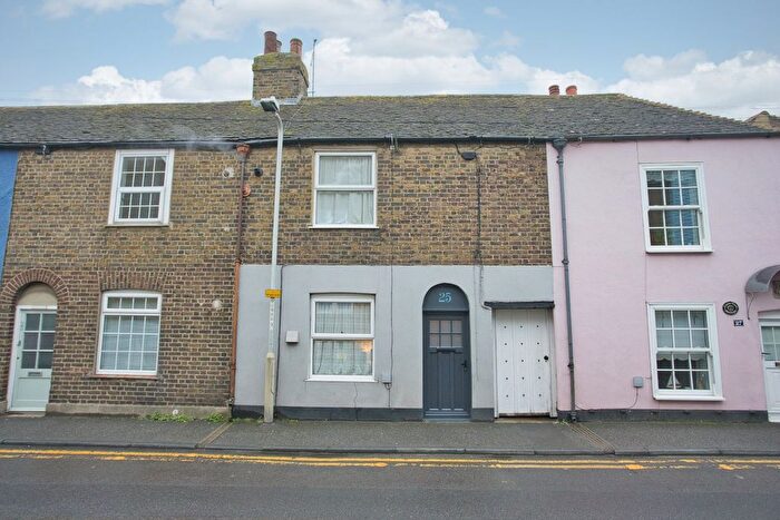 2 Bedroom Terraced House To Rent In Golf Road, Deal, CT14