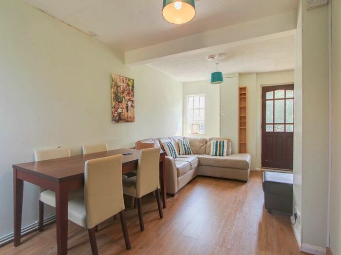 1 Bedroom House To Rent In Knight Avenue, Canterbury, CT2