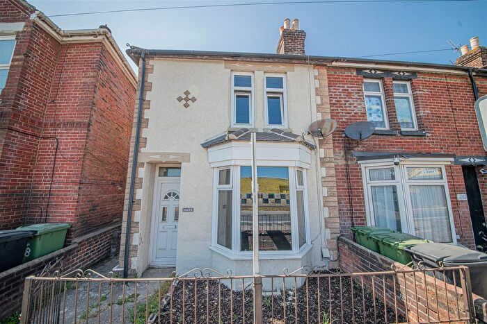 3 Bedroom End Of Terrace House For Sale In Southampton Road, Eastleigh, SO50