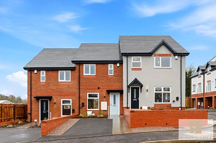 2 Bedroom Terraced House For Sale In Foxglove Close, Stourport-on-Severn, Worcestershire, DY13
