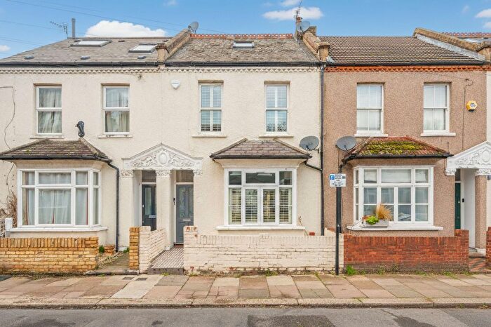 4 Bedroom Terraced House For Sale In Grainger Road, Isleworth, TW7