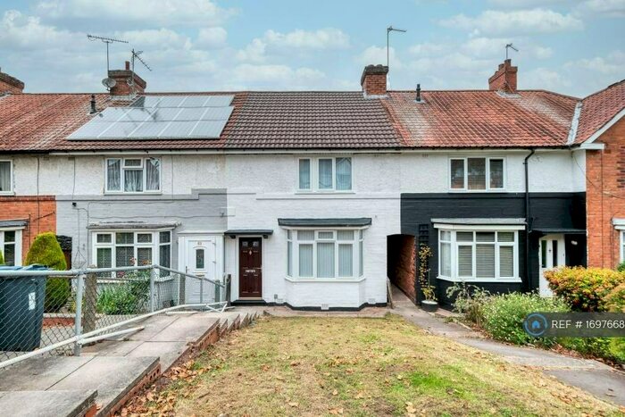 3 Bedroom Terraced House To Rent In Cheverton Road, Birmingham, B31