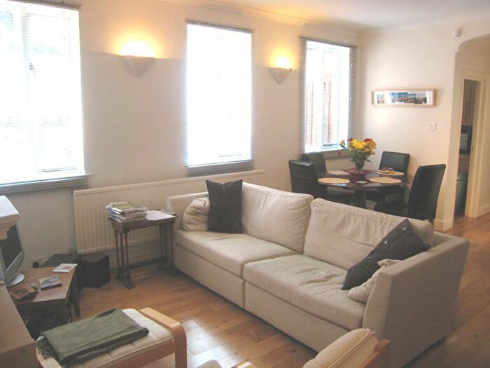 2 Bedroom House To Rent In Cathedral Road, Pontcanna, Cardiff, CF11