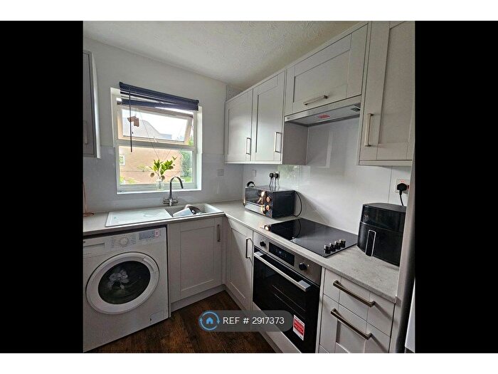 2 Bedroom Flat To Rent In Maryland Park, London, E15