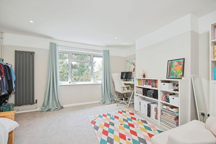 1 Bedroom Flat For Sale In North Street, Tunbridge Wells, Kent, TN2