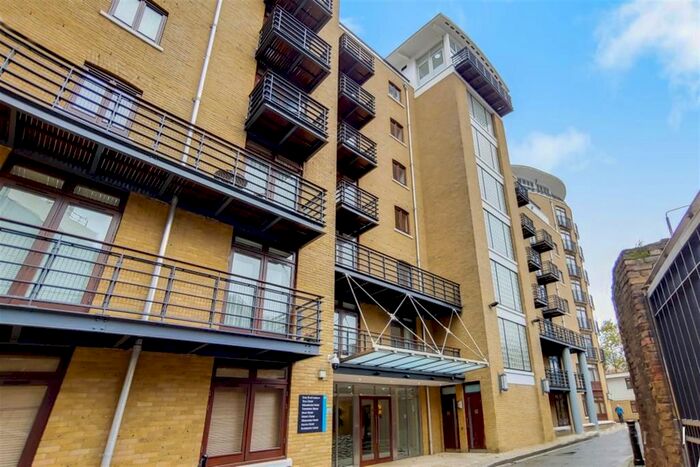 2 Bedroom Flat To Rent In Star Place, London, E1W