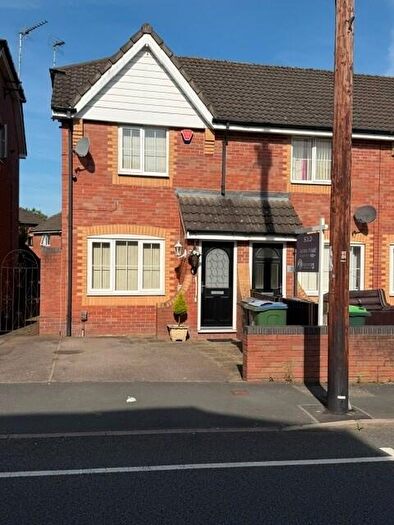 2 Bedroom Terraced House To Rent In Farm Road, Oldbury, B68