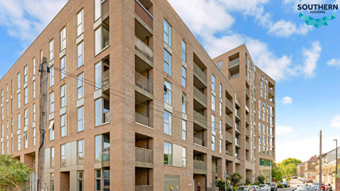 2 Bedroom Apartment For Sale In Goodwood Road, New Cross, London, SE14