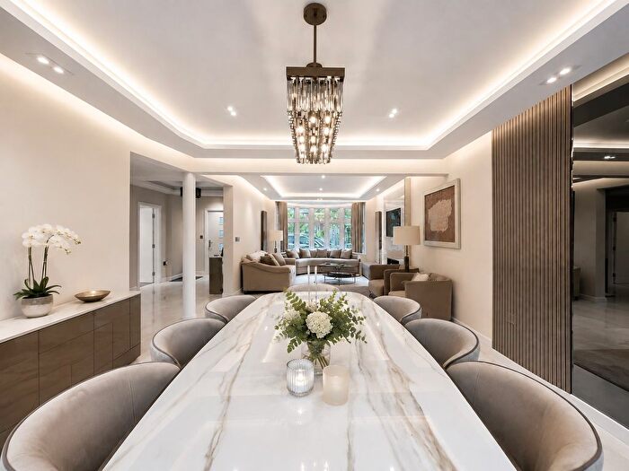 4 Bedroom Detached House For Sale In Helena Road, Dollis Hill, NW10