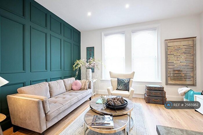 2 Bedroom Flat To Rent In Mount Parade, Harrogate, HG1