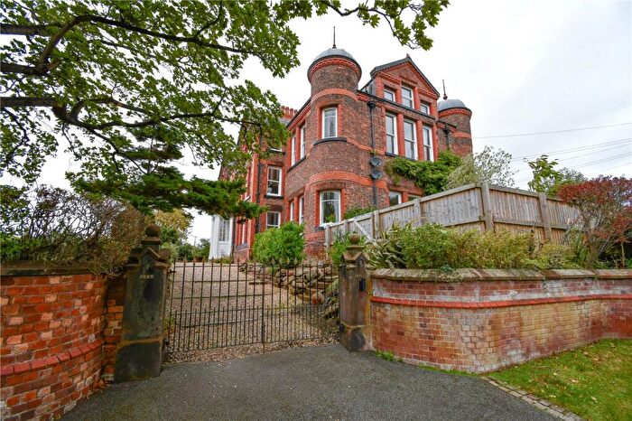 3 Bedroom Apartment For Sale In Farr Hall Drive, Heswall, Wirral, CH60