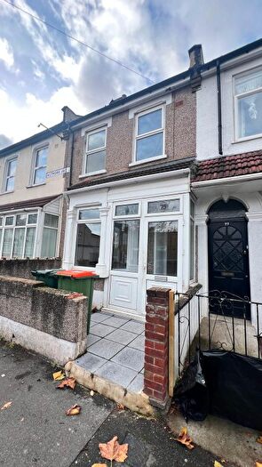 3 Bedroom Terraced House To Rent In London, E6