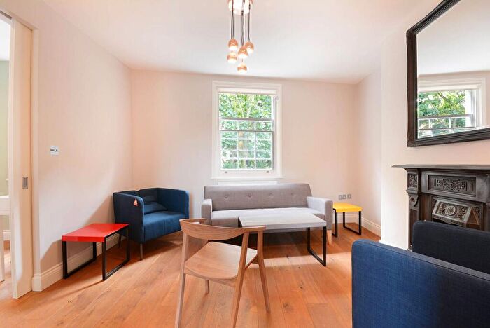 1 Bedroom Flat To Rent In Victory Place, Elephant And Castle, London, SE17