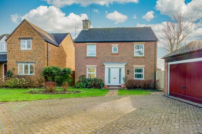 3 Bedroom Detached House To Rent In Kyetts Corner, Cropredy, OX17