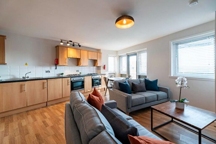 6 Bedroom Flat To Rent In Falconar Street, Newcastle, NE2